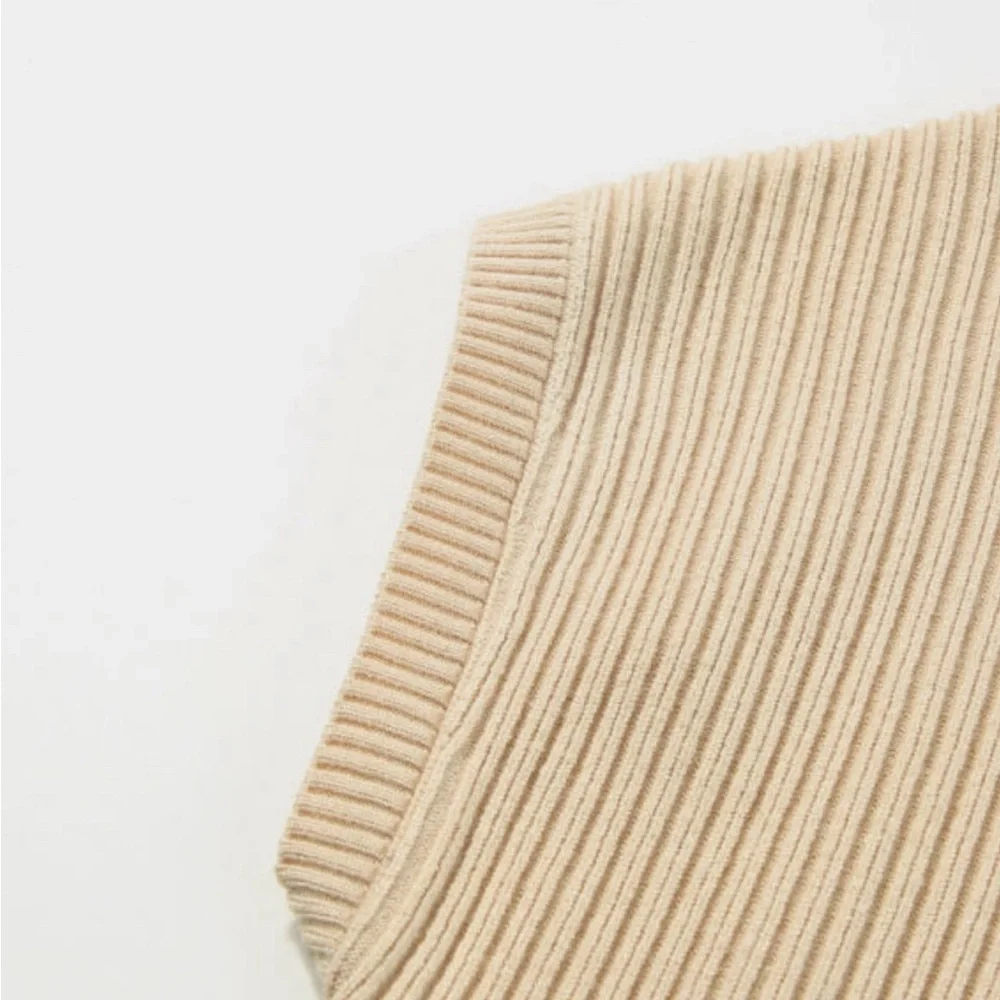 Oatmeal Tan Ribbed Short Sleeve Ribbed Lightweight Sweater Top, High Collar - Picture 9 of 10